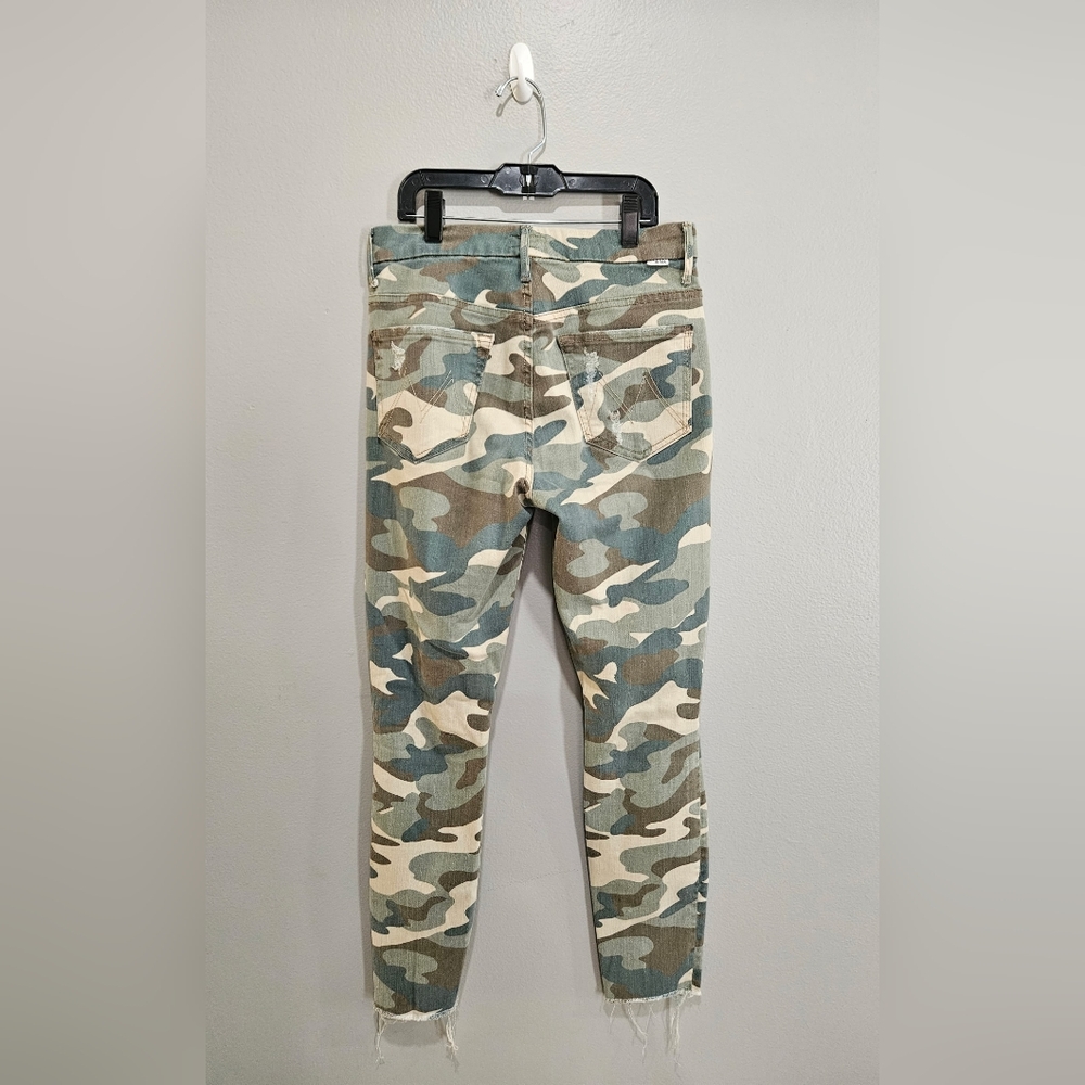 MOTHER Camo High Waisted Looker Ankle Fray - Picture 13 of 13